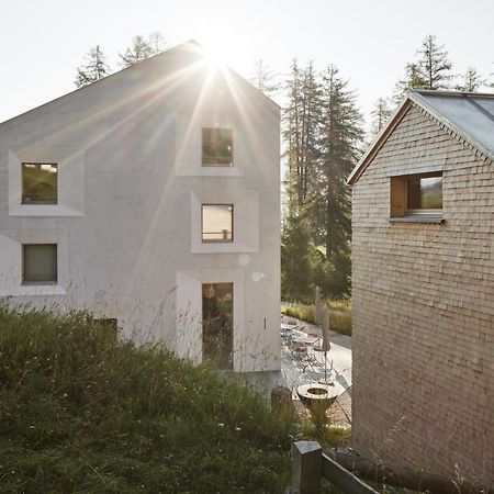 Pension Laresch Mathon Экстерьер фото